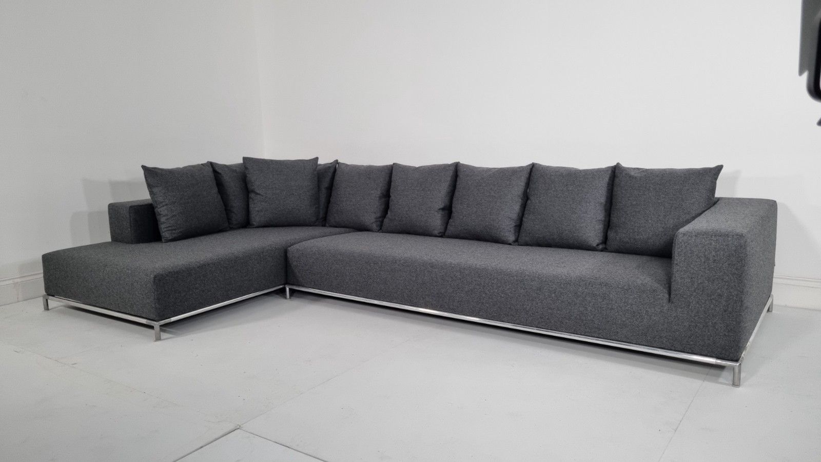 photo furniture Bb Italia George Grande L Shape In Soft Charcoal Wool Immaculate Condition