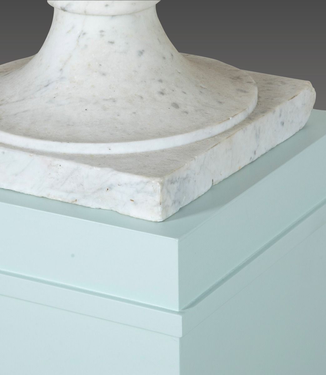 Pair Of 19th Century Italian Marble Tazza Urns photo 6300.0
