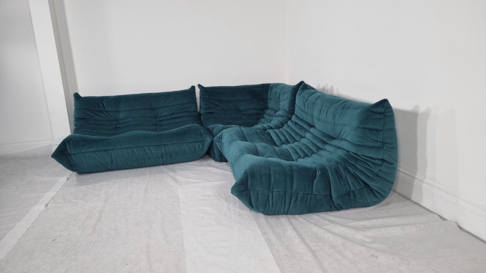 Ligne Roset Togo Suite Of 2 X 2 Seater And Corner In Teal Velvet Sublime Conditi photo vinterior