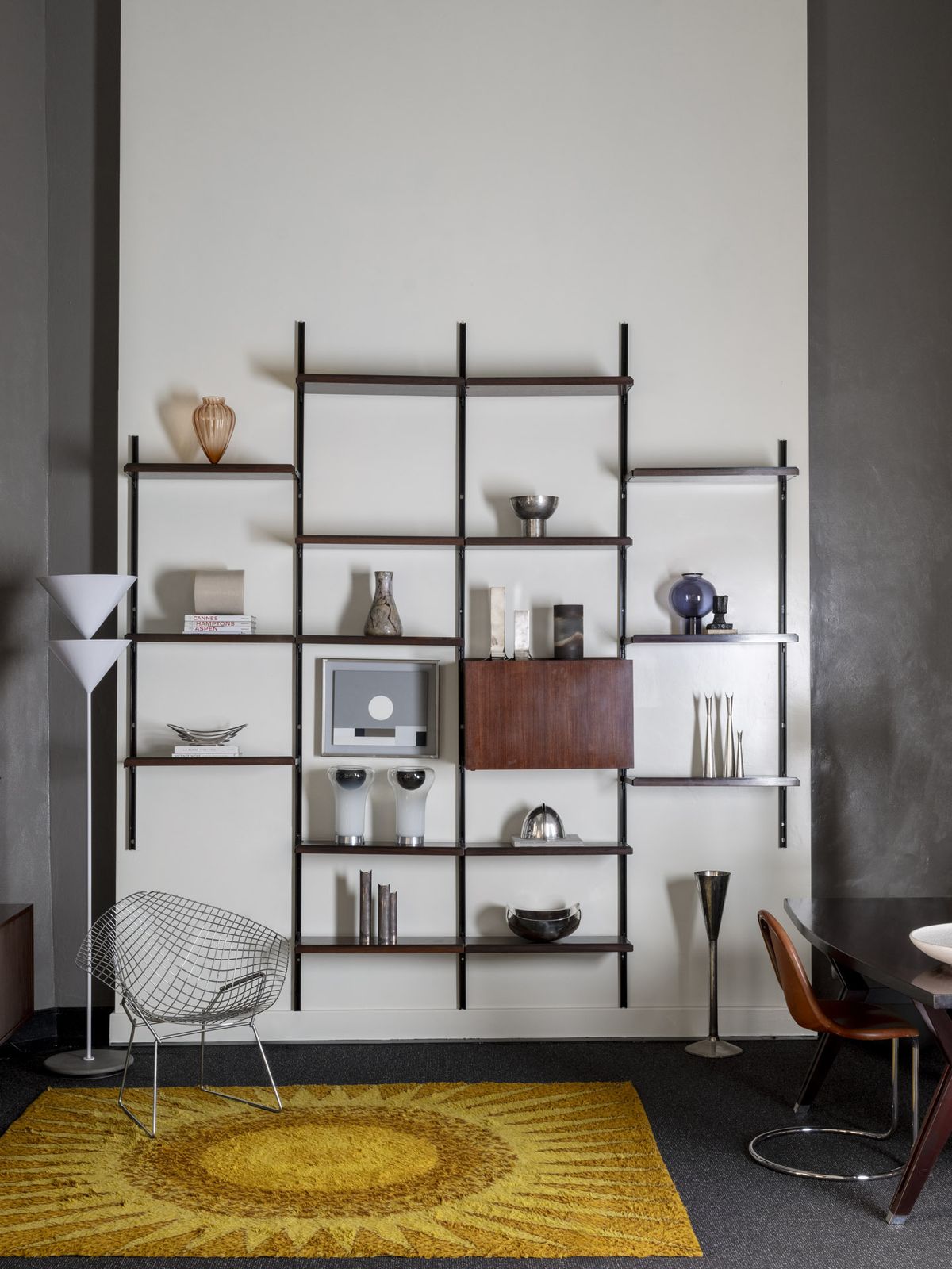 photo furniture Osvaldo Borsani, Modular Bookcase In Rosewood For Tecno, 1960s