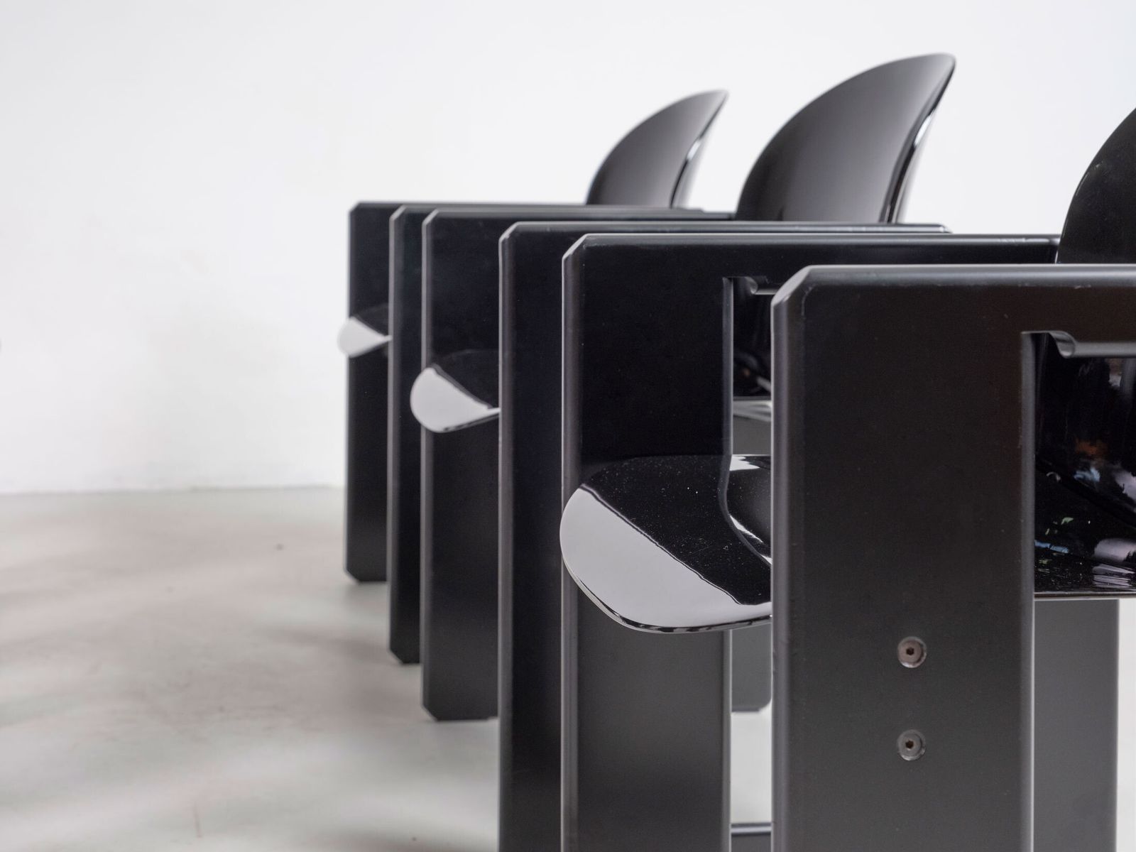 Tobia & Afra Scarpa Set Of Six Black Dialogo Dining Chairs By B&B 1973 photo for sale