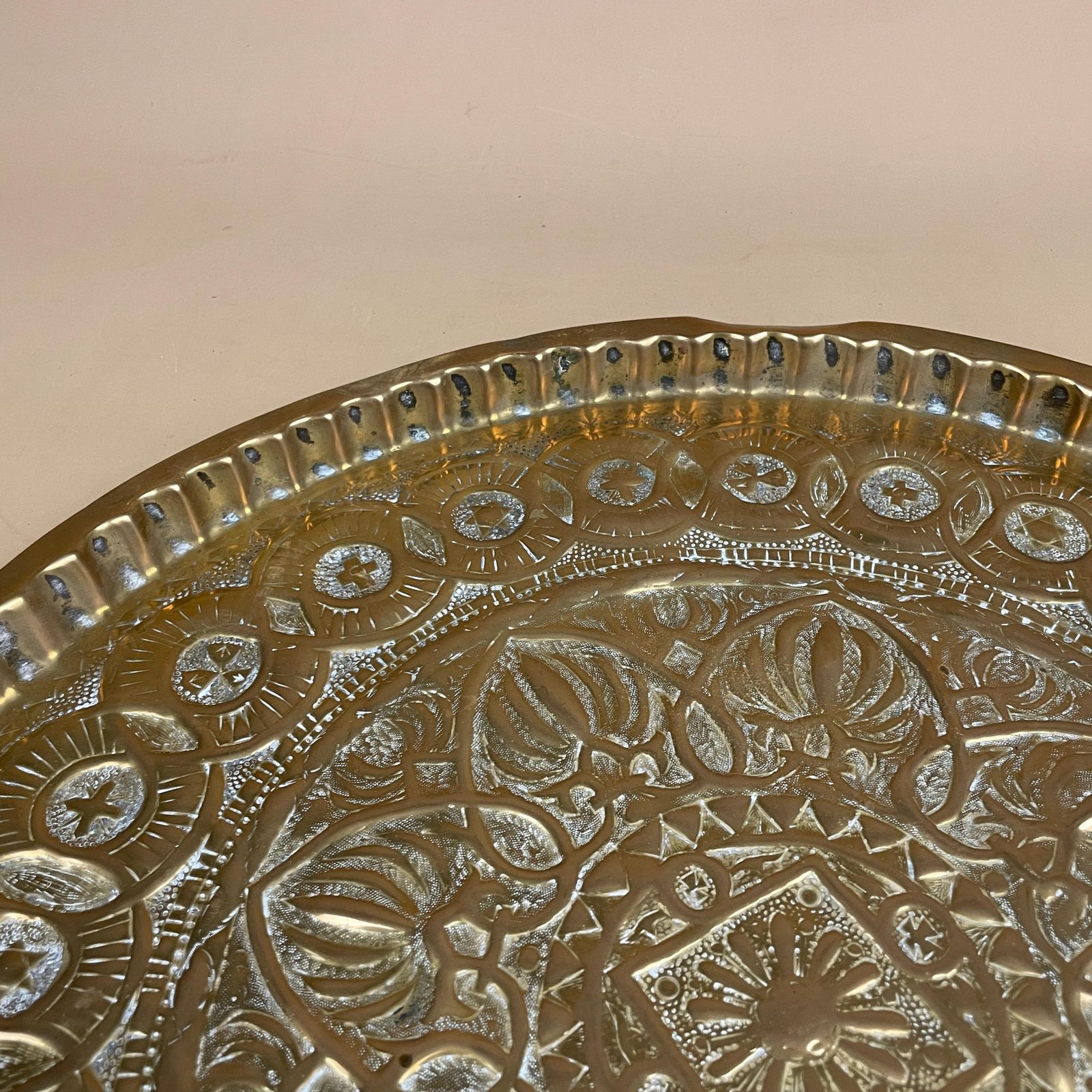 Antique Indian Gold Brass Tea Tray 46.5cm Large Decorative Circle Round Handmade Etched Intricate Vintage Antique Patterned Metal Circular photo furniture