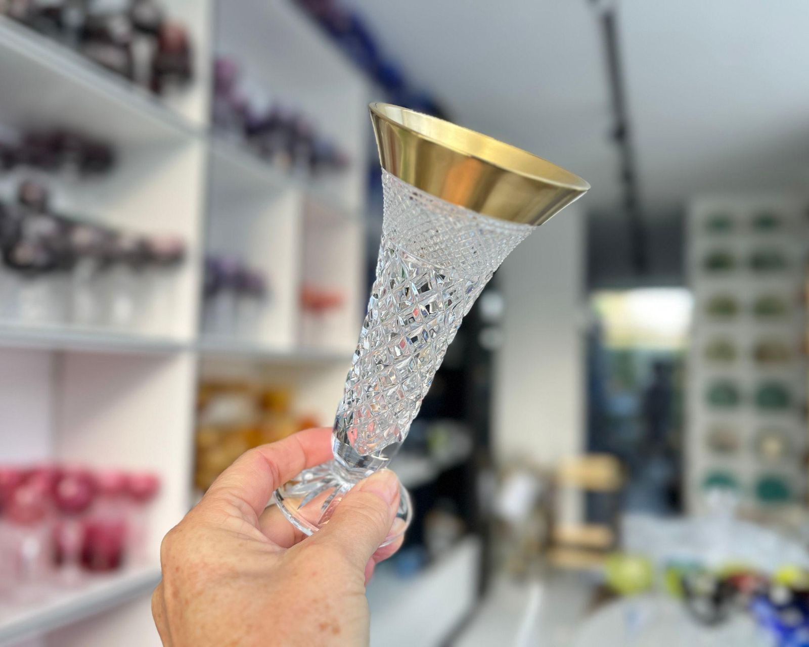 Klokotschnik Crystal Vases |2pcs | Gold Rim Cut Crystal Germany photo vinterior