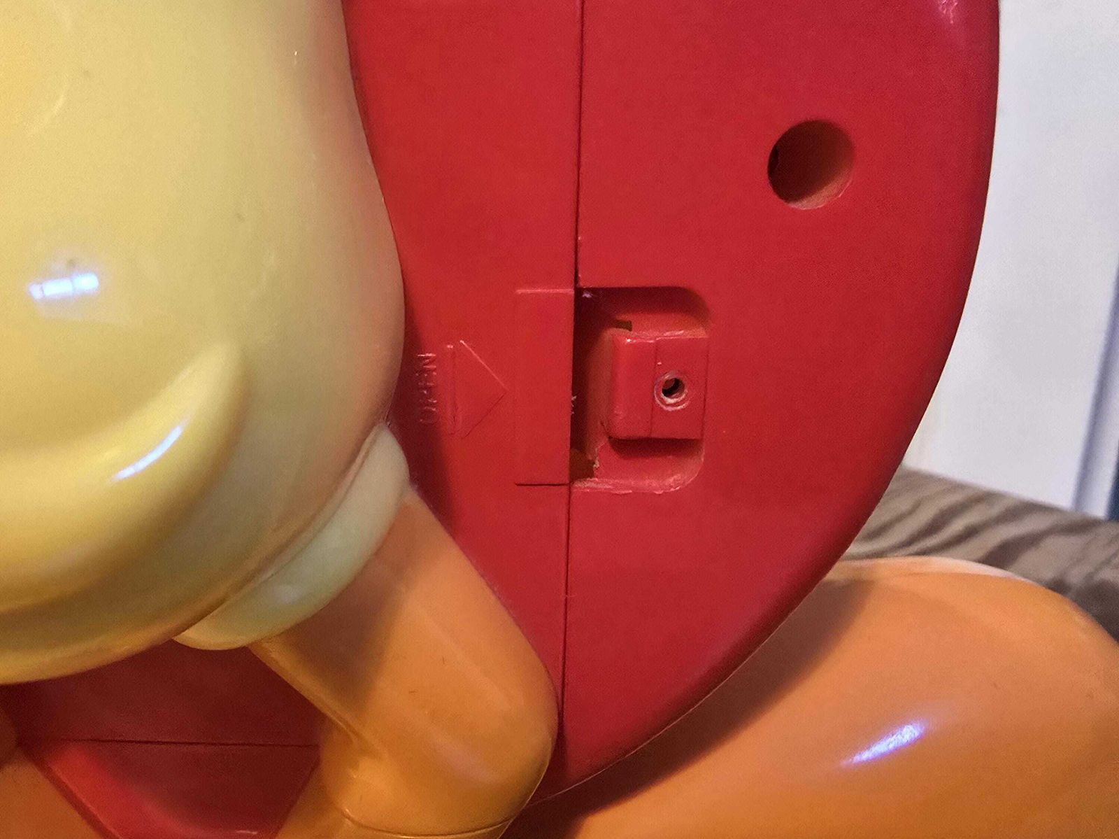 photo for sale Vintage Tweety Pie Alarm Clock   Looney Tunes 1980s Bird Alarm Clock   Working