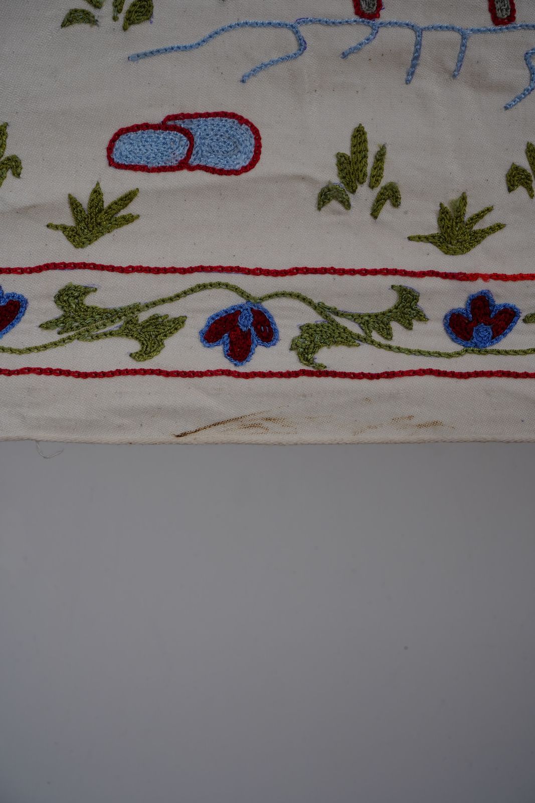 Uzbek Suzani Animal Tablecloth   Silk Cotton Blend Horse Runner 1'6'' X 6'1'' photo vintage