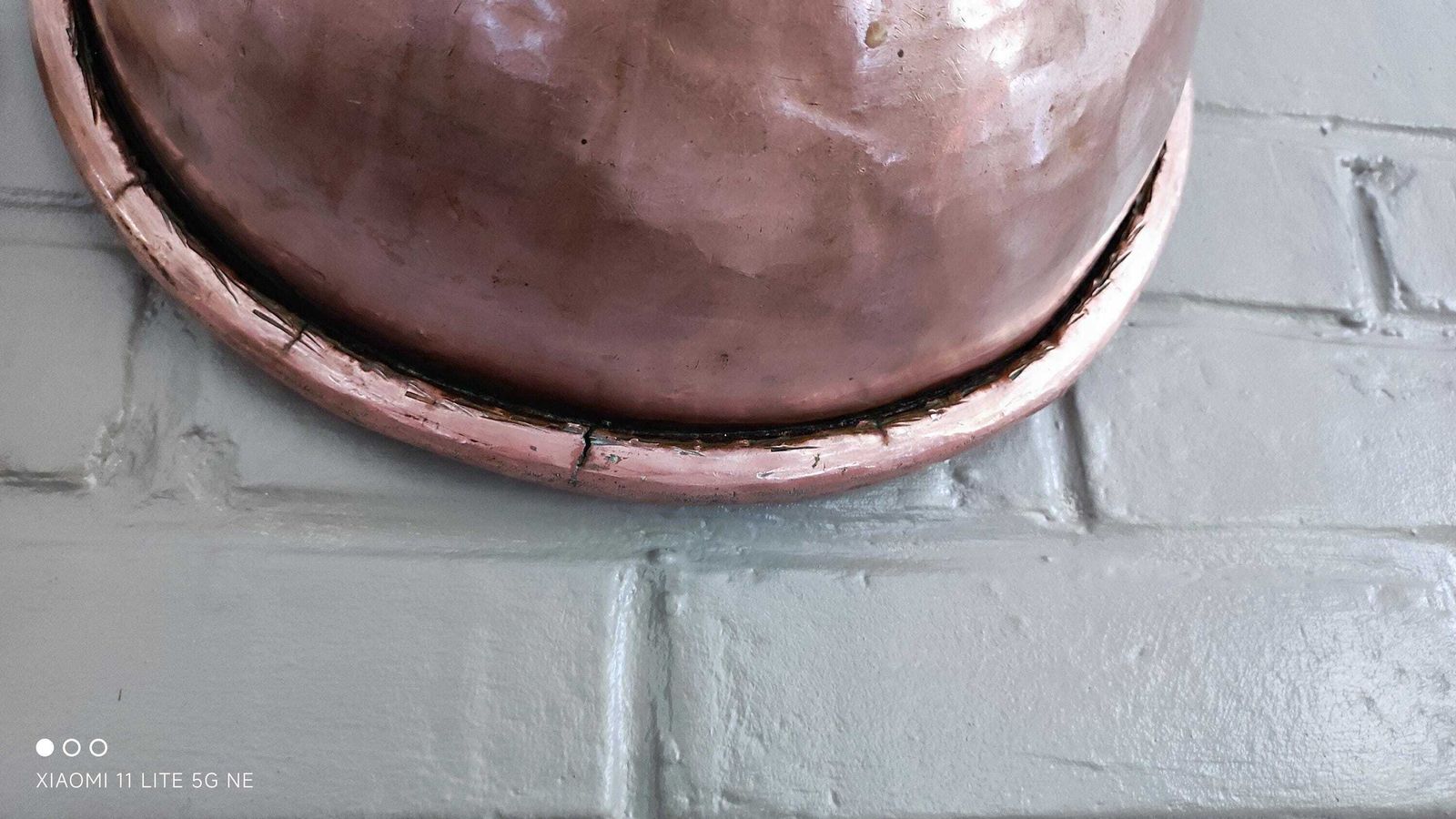 photo vintage Antique Heavy Copper French Egg Omelette Mixing Whisking Bowl, Large Cul De Poule