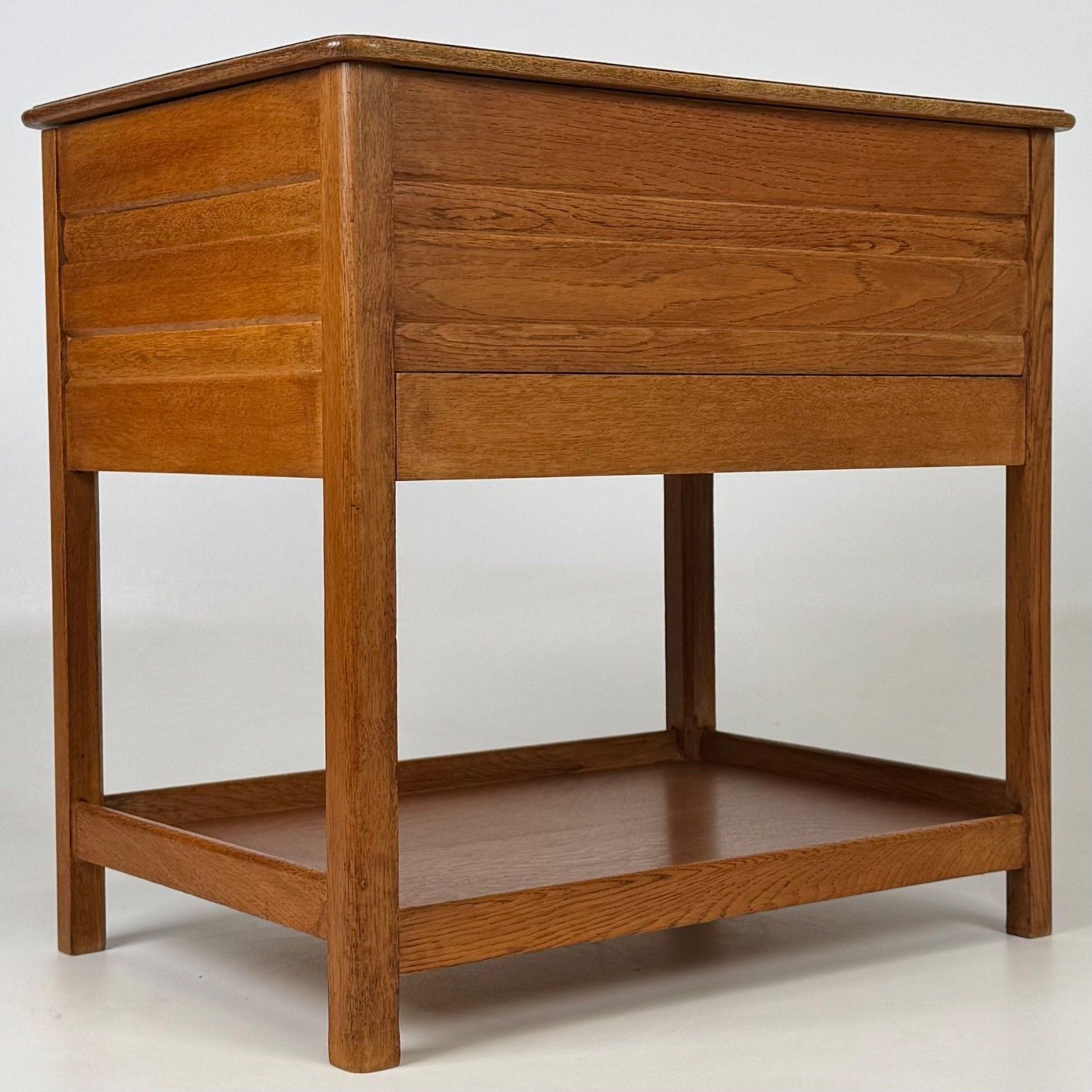 photo furniture Antique 20th Century Good Quality Storage Box On Stand In Oak