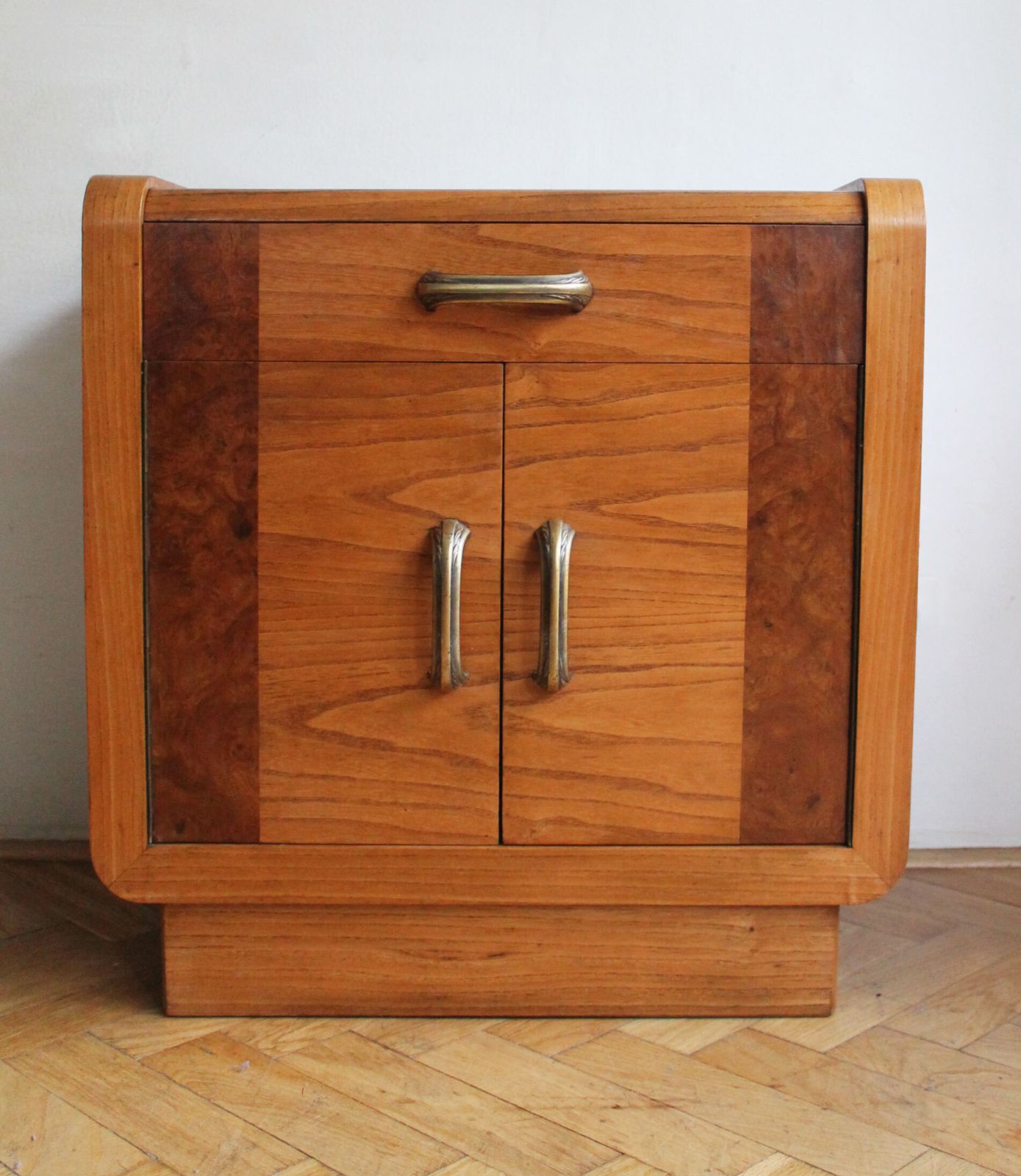 Pair Of 1930s Art Deco Bedside Tables photo vinterior