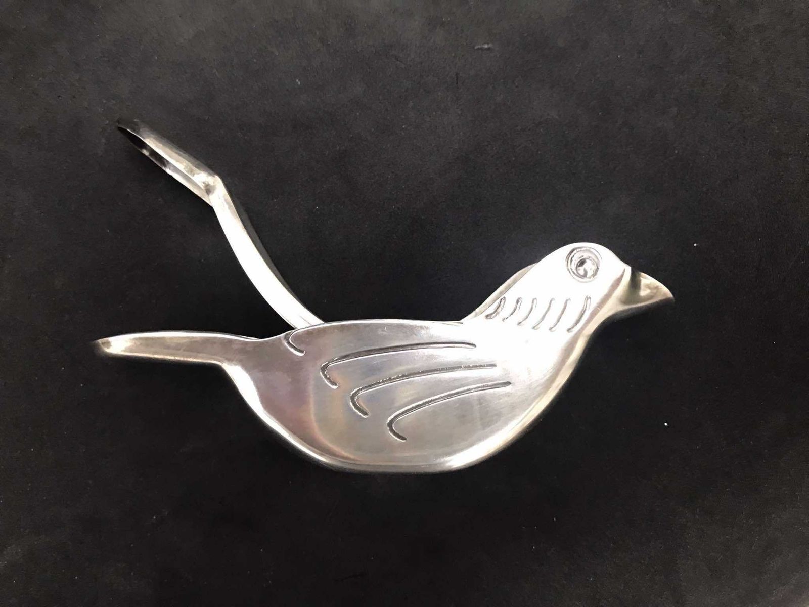photo for sale Vintage Verzilverde Citruspers: Franse Art Deco Vogeldecoratie