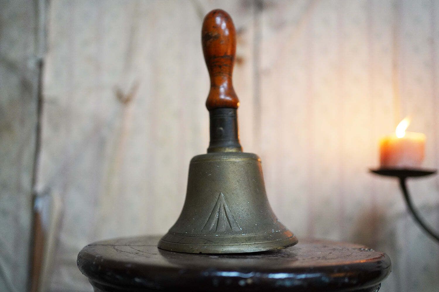 A Scarce Late 19thc Convict Watchman’s Bronze Alarm Bell C.1890 photo vinterior
