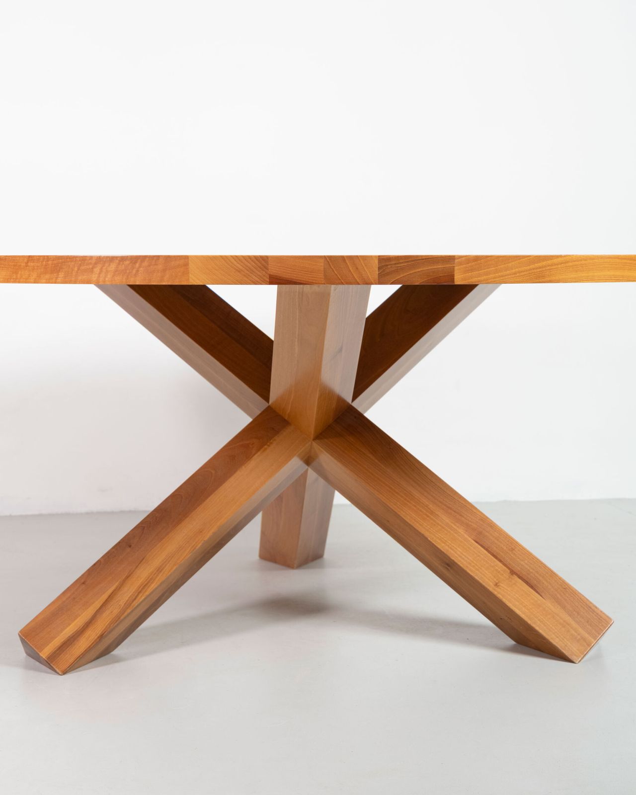 Mario Bellini La Rotonda Round Table In Walnut Wood By Cassina 1980s photo furniture