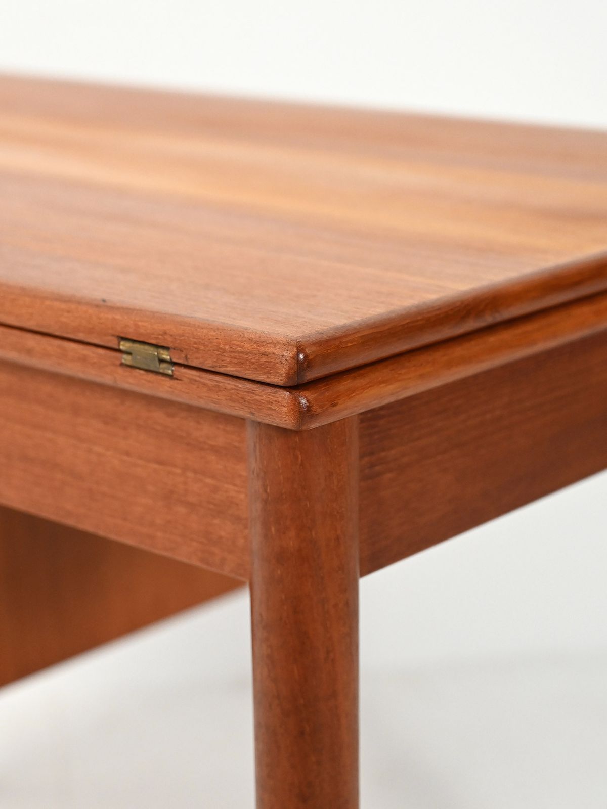 2280.0 Scandinavian Flip Top Desk By Børge Mogensen photo