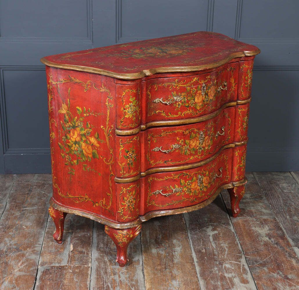 photo vintage Italian Painted 'Lacca Povera' Commode, 19th Century