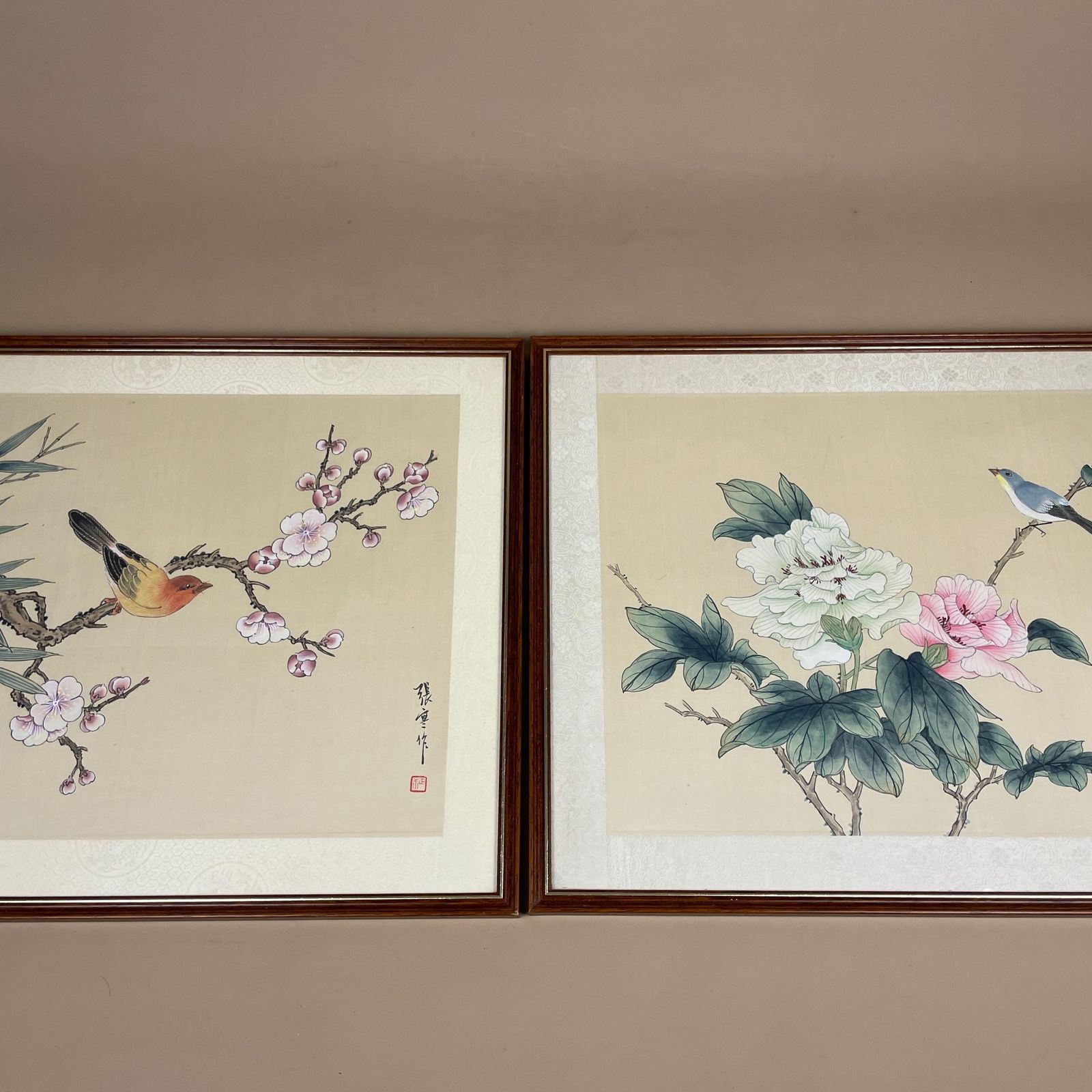 Pair Oriental Hand Painted Silk Pictures Floral Birds Asian Japanese Art Wall Decor Traditional Wall Artwork photo furniture