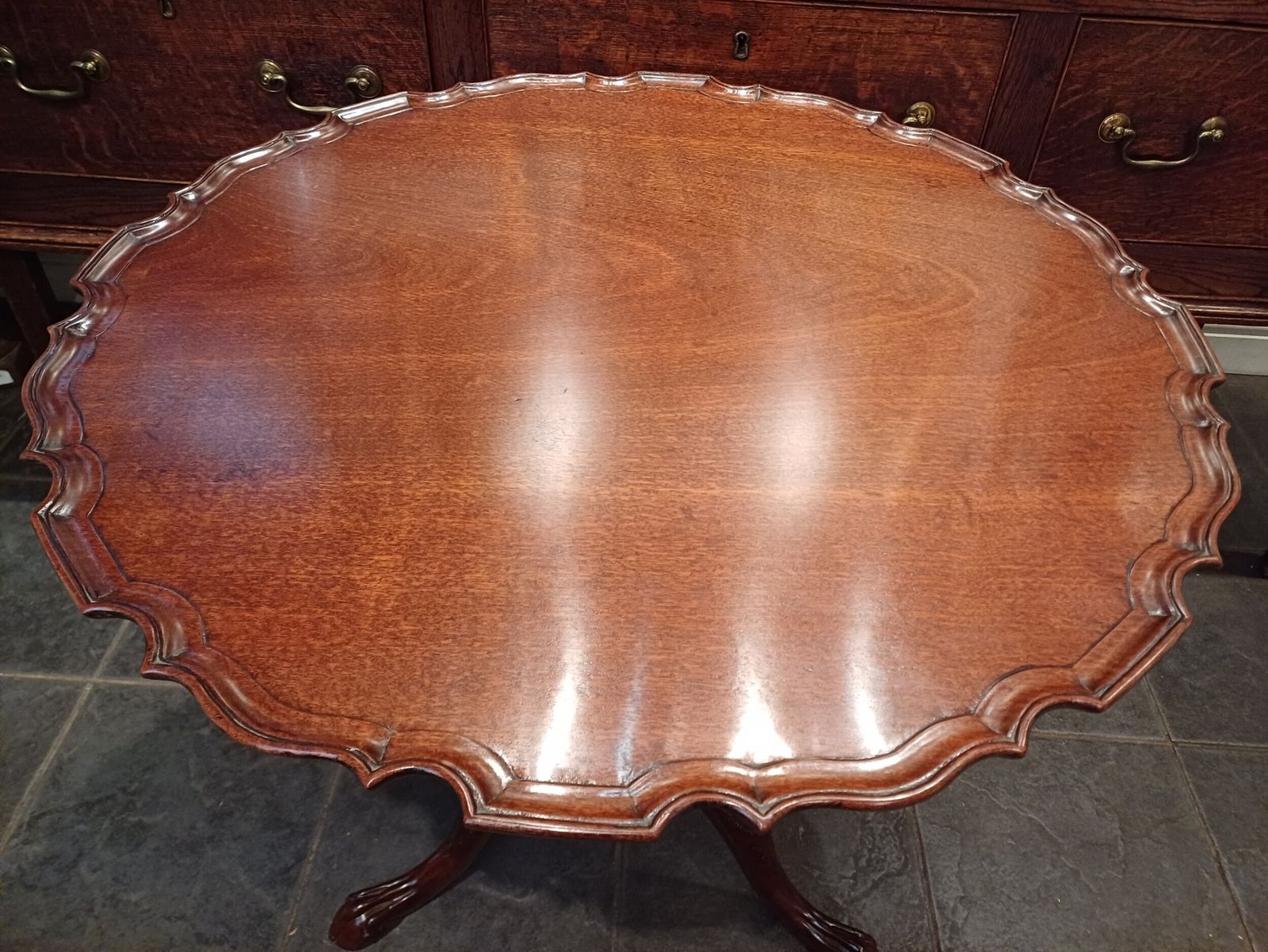 Beautiful 18th Century Mahogany Piecrust Birdcage Tripod Centre Table photo for sale