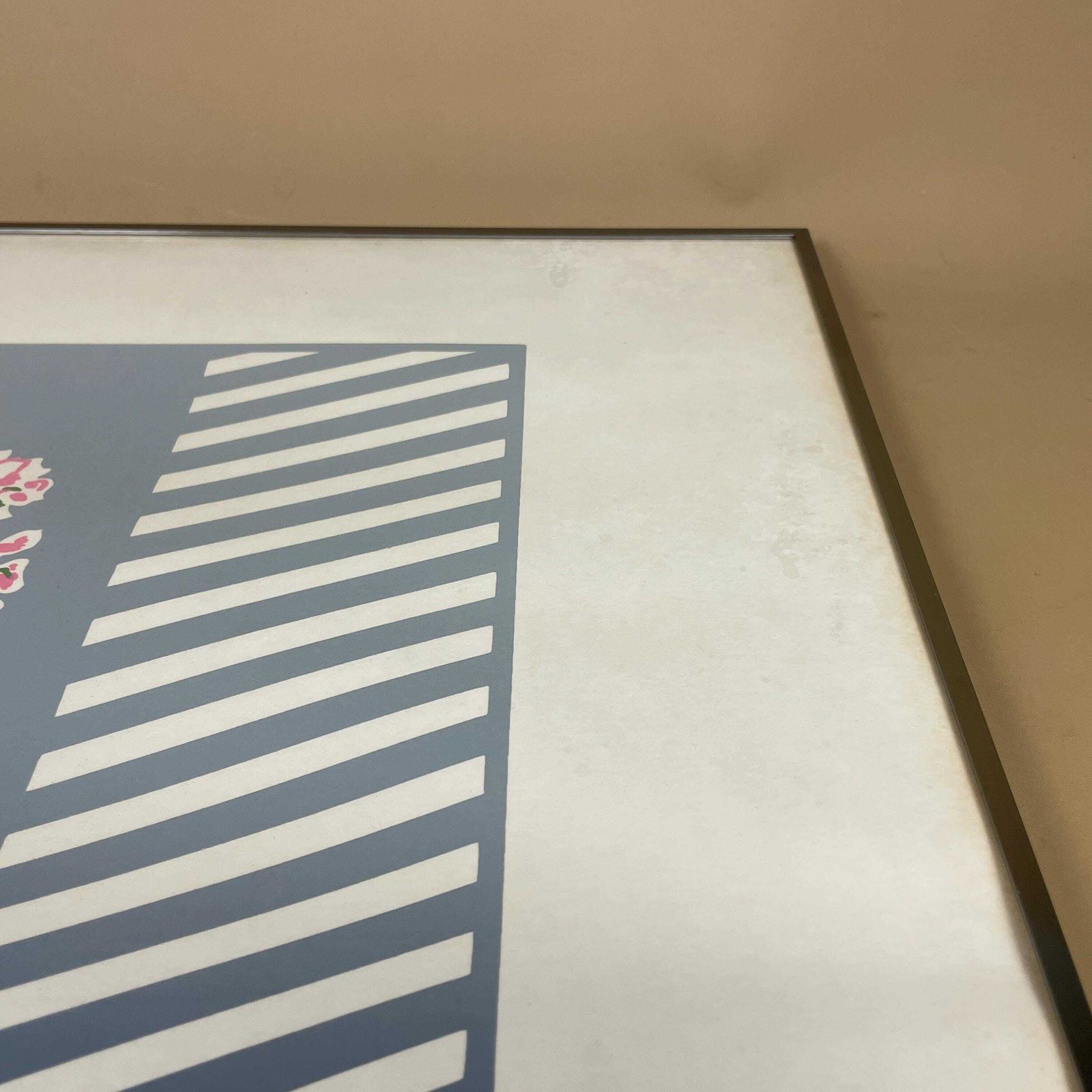 photo furniture Modern Limited Edition Art Screen Print Signed Numbered 77/500 Floral Vase Contemporary Graphic Wall Art Red Blue Silver Metal Frame