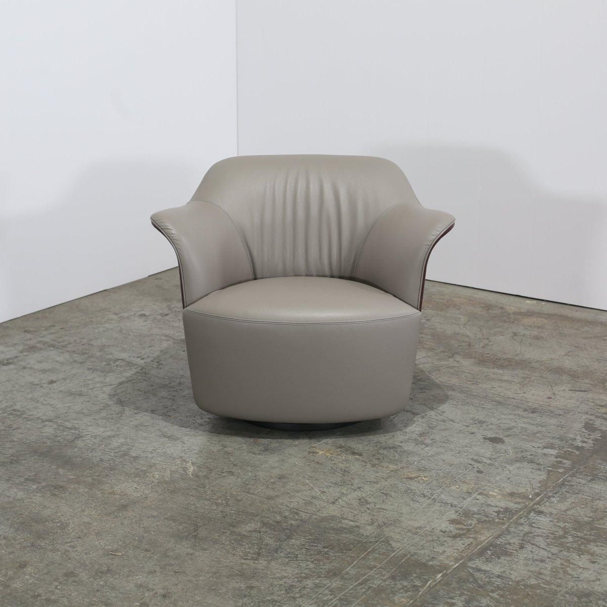 Poltrona Frau Aida Swivel Armchairs By Roberto Lazzeroni, Set Of Four photo vinterior