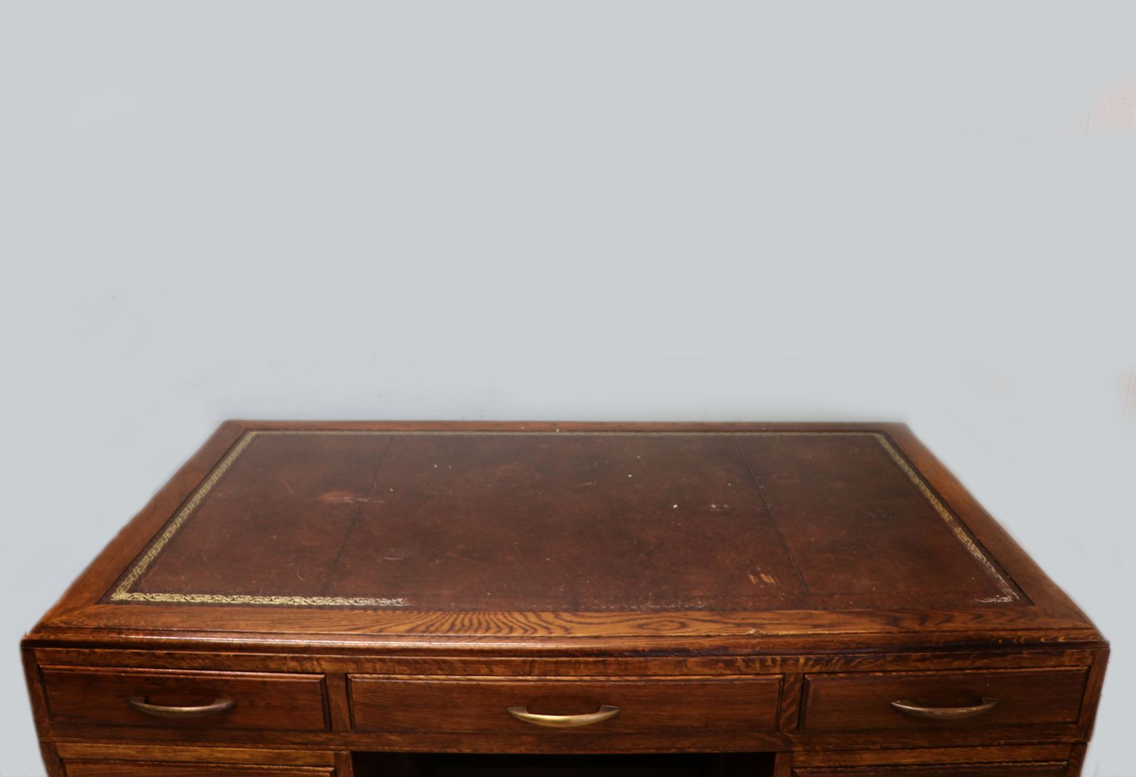 A Superb, Bold, Early Mid Century Oak Office Desk. photo vinterior