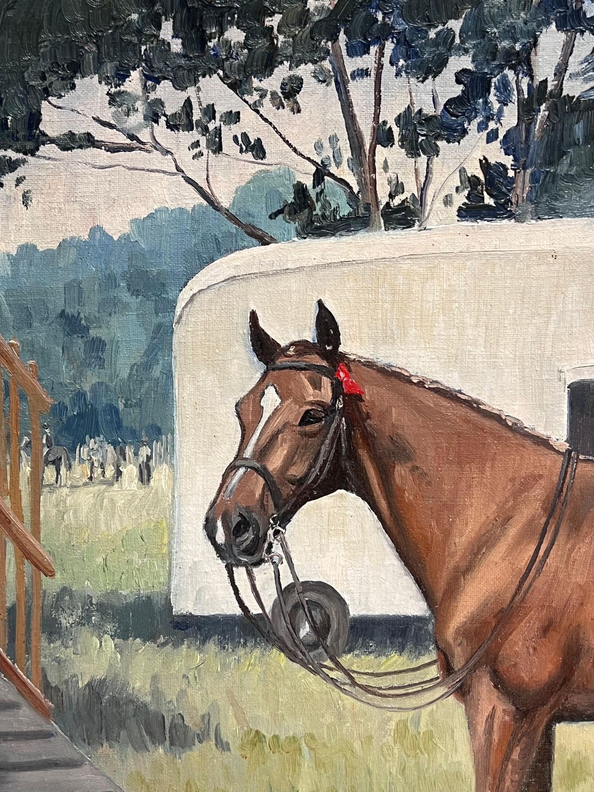 photo vintage English School, 1966 Fine English Sporting Art Oil Painting Racehorse In Paddock Signed & Dated 1966
