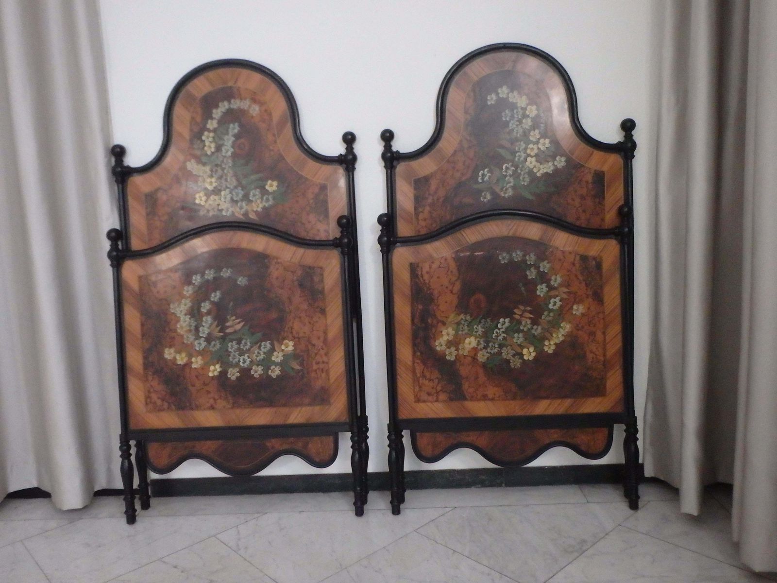 1962.0 2 Art Nouveau Metal Hand Painted Extravagant Single Beds With Flowers Chalet Sty photo