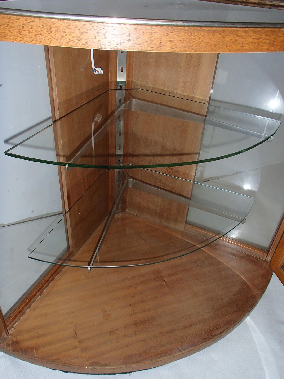 photo furniture Bauhaus Corner Vitrine Oak With 2 Glass Shelves And Light