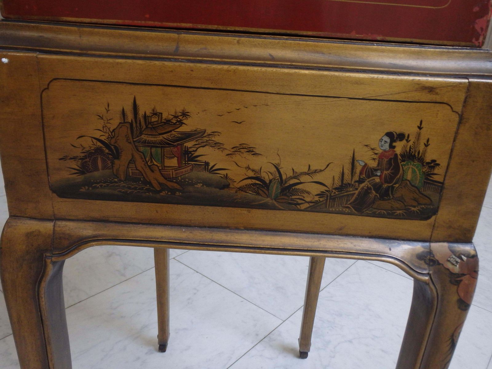 1920 Elegant Japonisem Red And Gold Dry Bar With Sculpted Figures And Pagodes photo 6066.0