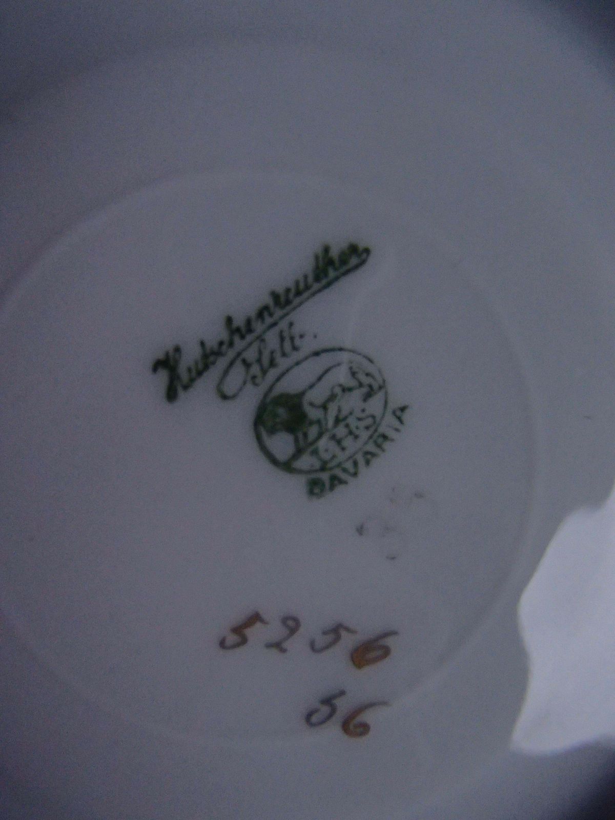 photo vinterior Elegant Porcelain Coffee Cup By Hutschenreuther Selb Bavaria Gold Plated