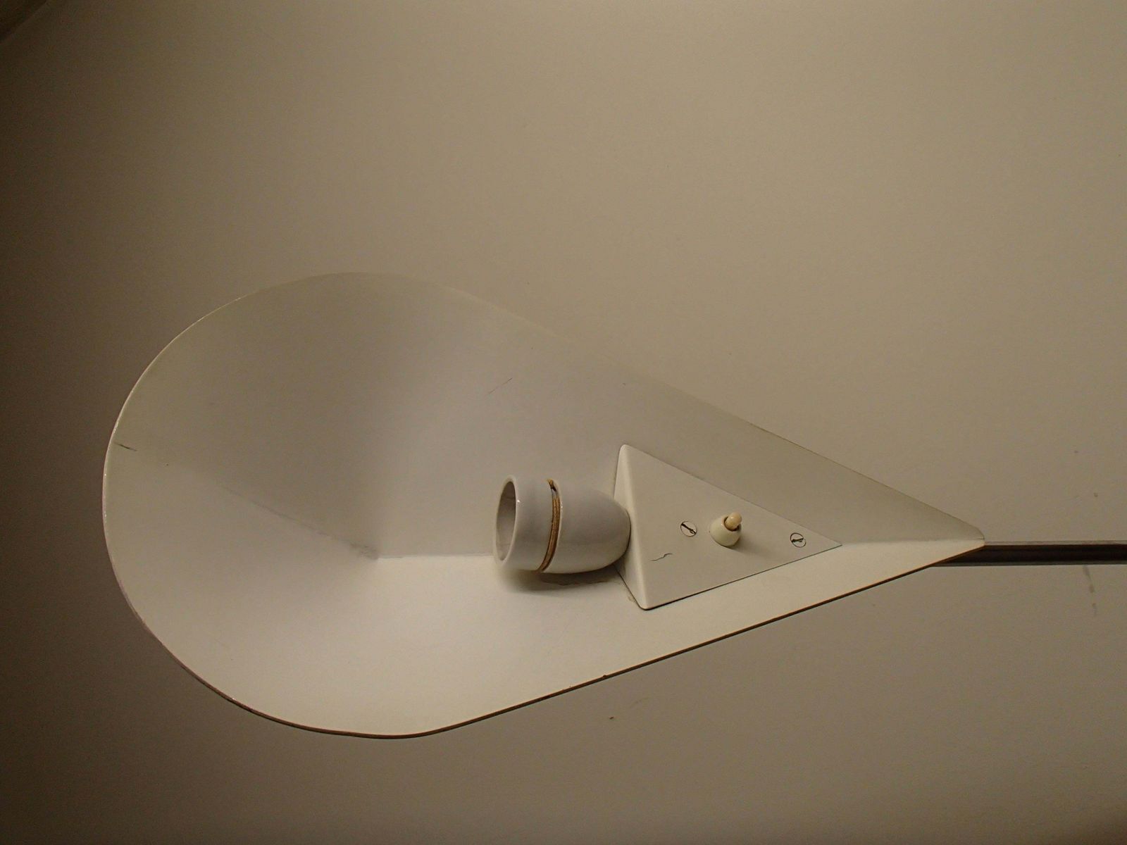 photo vinterior Mid Century Modern Desk Or Reading Wall Light Movable Chrome Arm And Black Shade