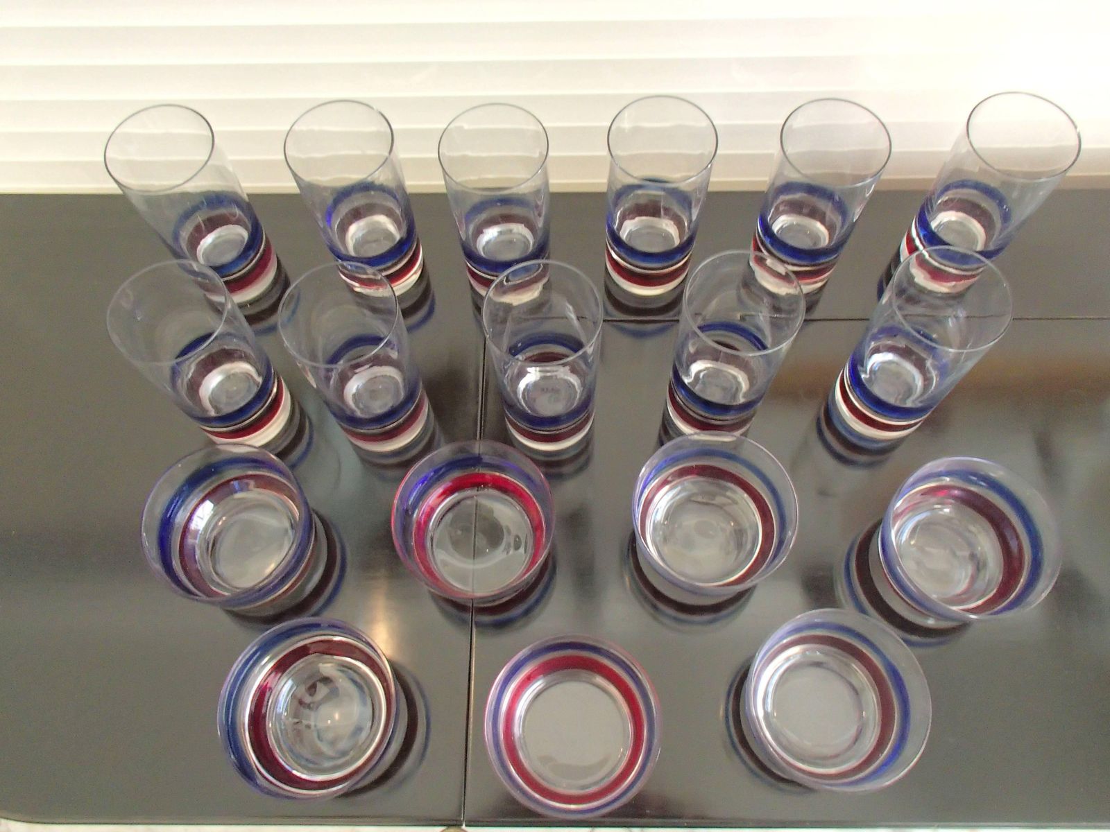 Mid Century Seven Cups And 11 Water, Long Drink Glasses Red Blue Fulvio Bianconi photo for sale