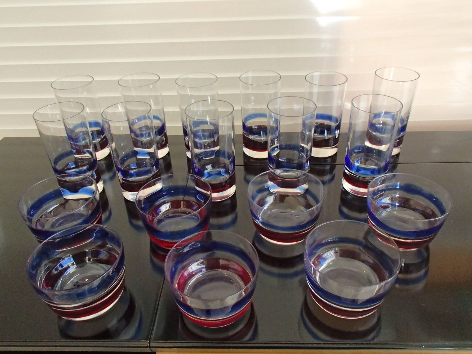 Mid Century Seven Cups And 11 Water, Long Drink Glasses Red Blue Fulvio Bianconi photo vintage