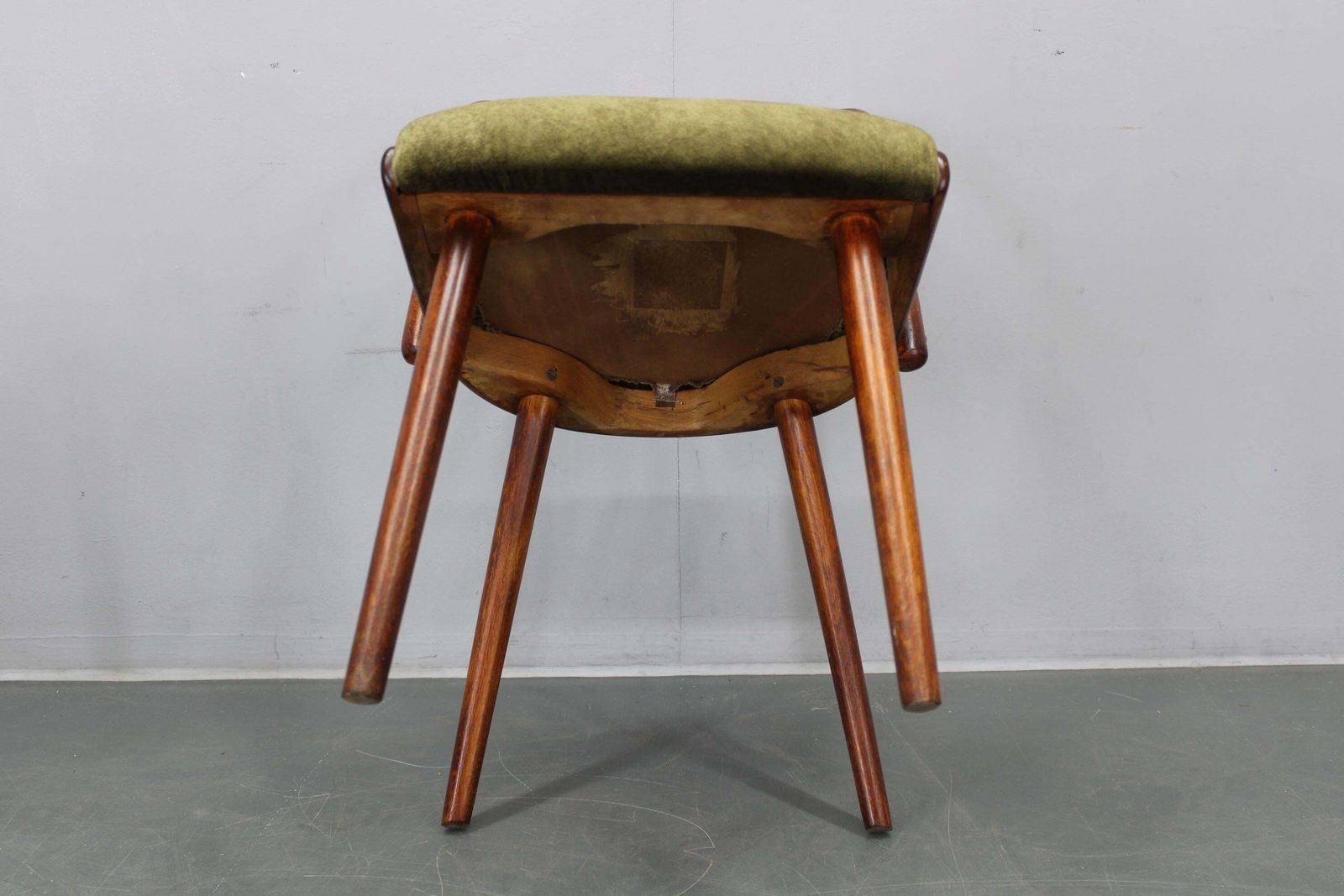 photo vintage Set Of Four 1960s šuman Mid Century Beech Dining Chairs, Restored Upholstery