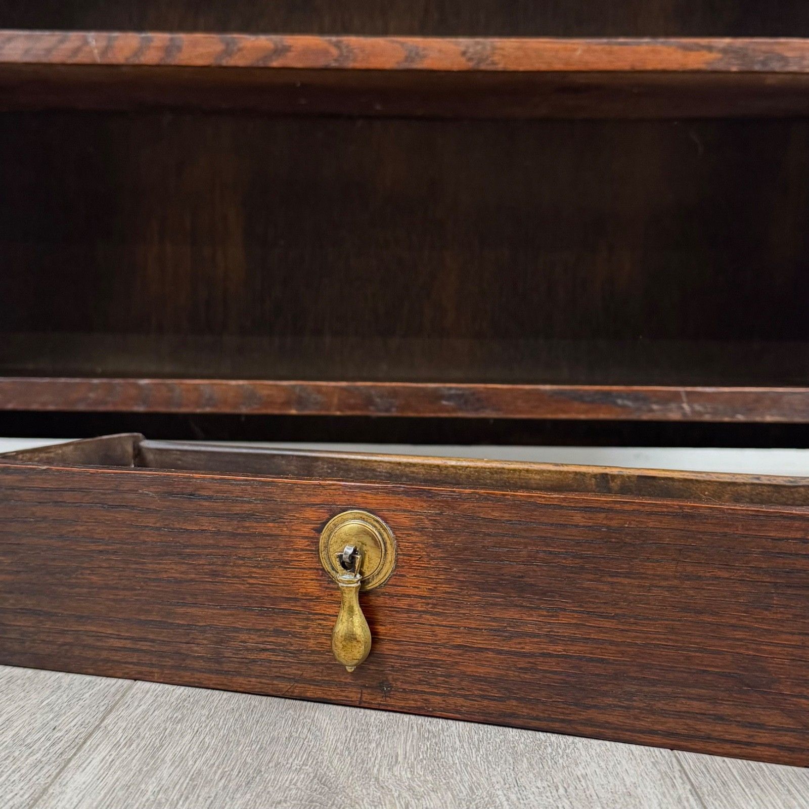 Furniture Antique 20th Century Good Quality Open Bookcase In Oak photo
