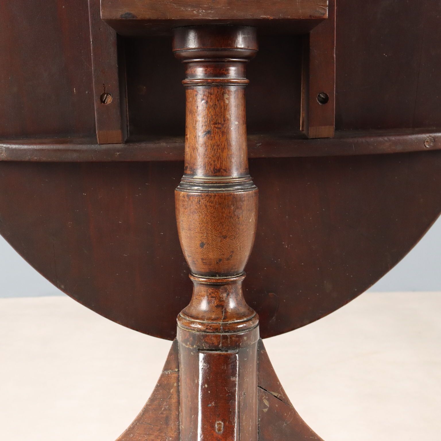 Antique Table Mahogany Oval Shaped England XIX Century photo buy