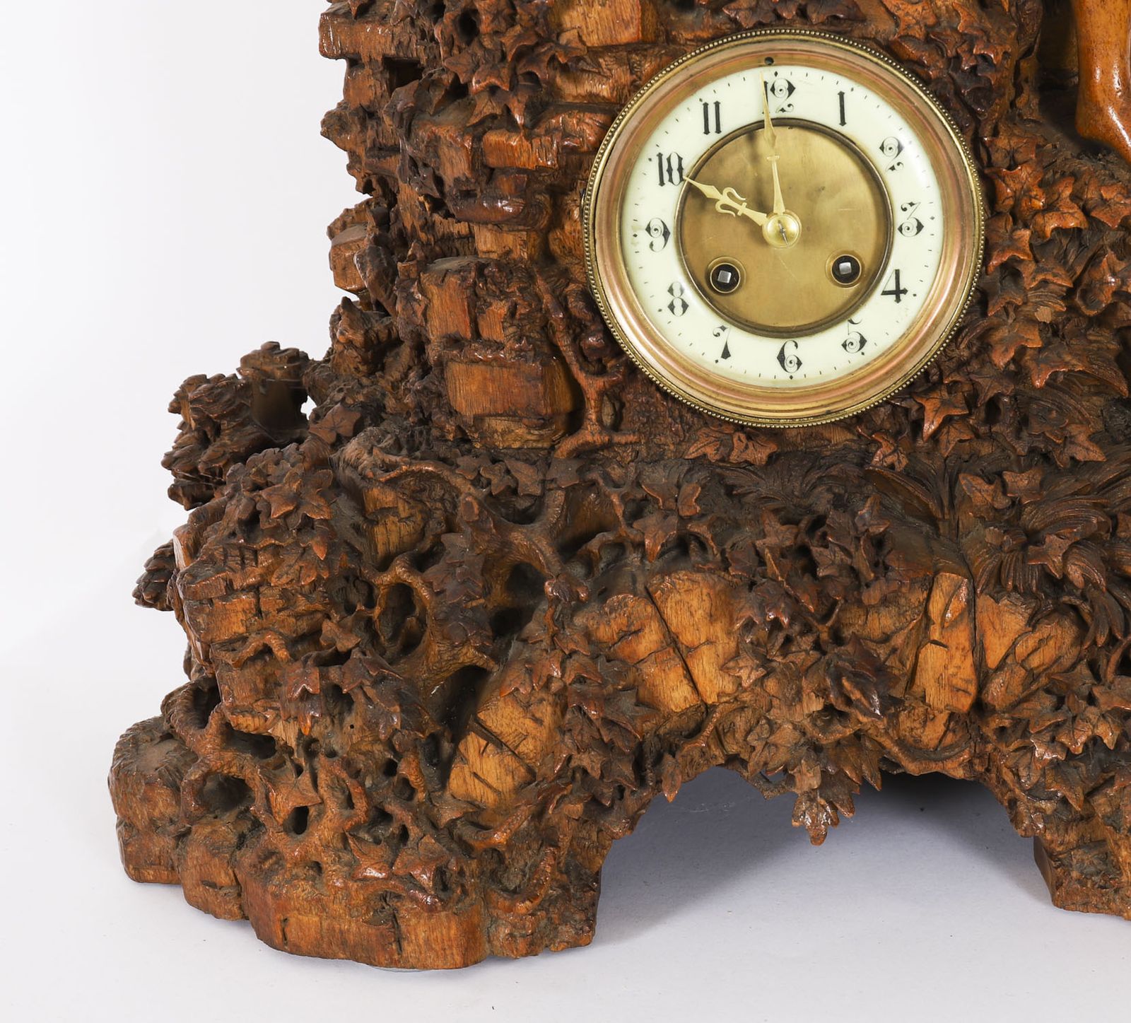 Antique Swiss 'Black Forest' Carved Linden Wood Clock By Bergen & Co 19th C photo vinterior