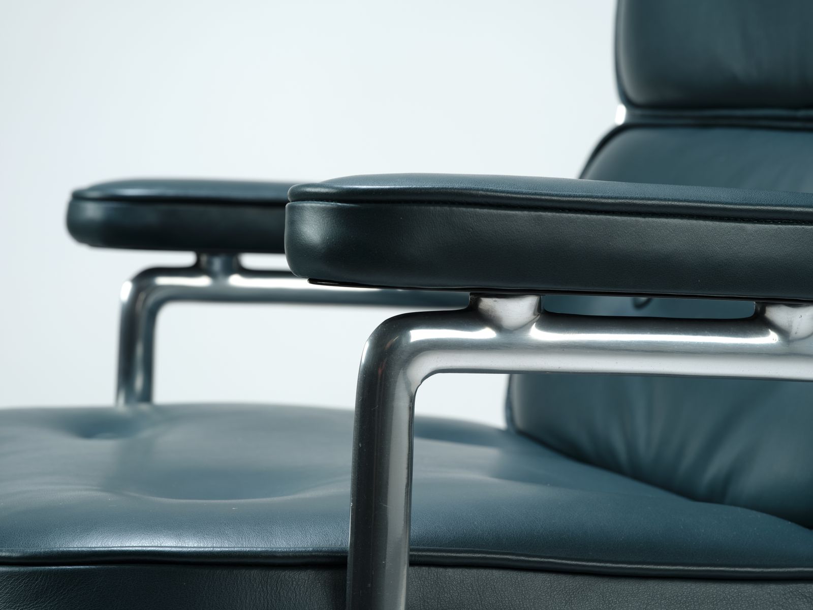 One Owner Fully Restored Herman Miller Ea 108 'Time Life Lobby' Lounge Chair By Charles And Ray Eames, USA Circa 1970's, 2 Chairs Available. photo vinterior