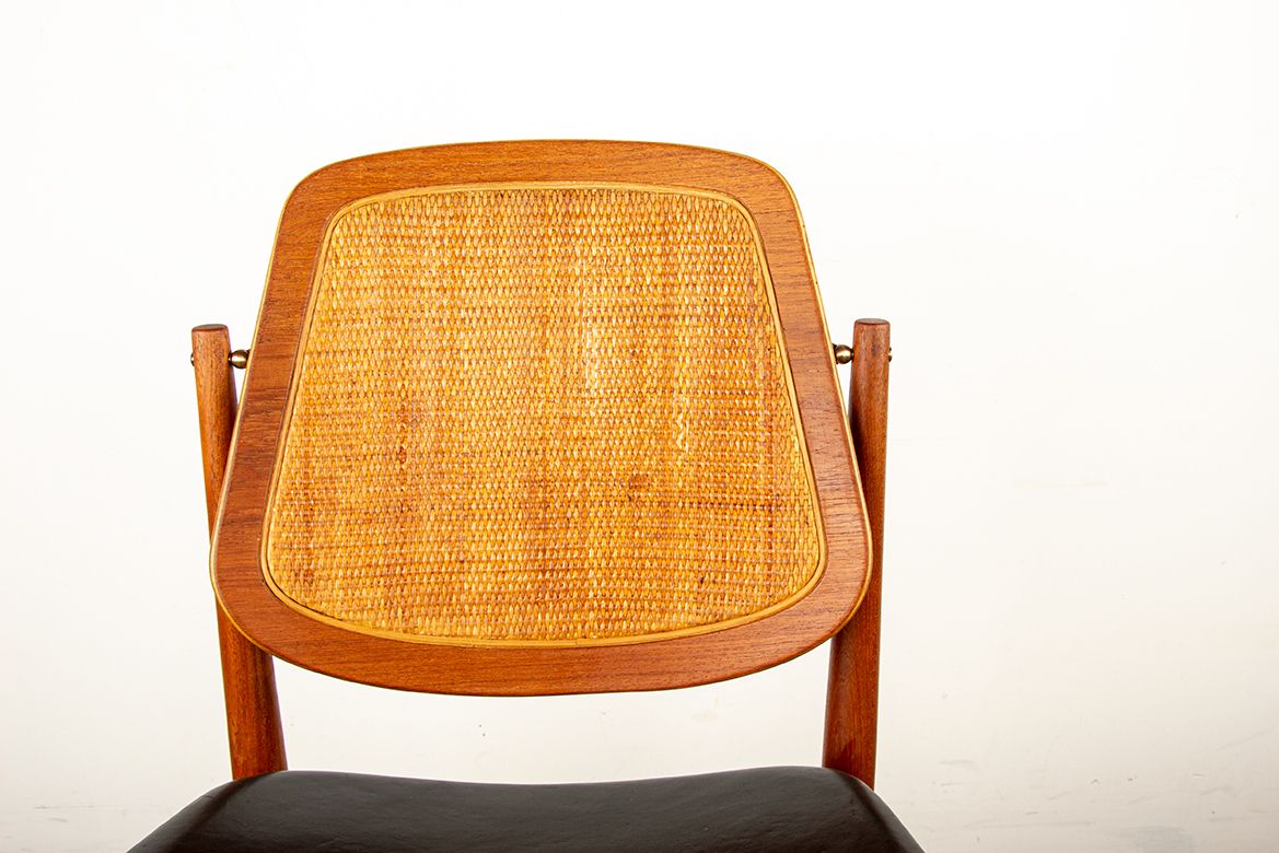 Set Of 6 Danish Chairs In Teak, Cane And Leather, Model Fd 187 By Arne Vodder For France & Son 1956. photo Furniture