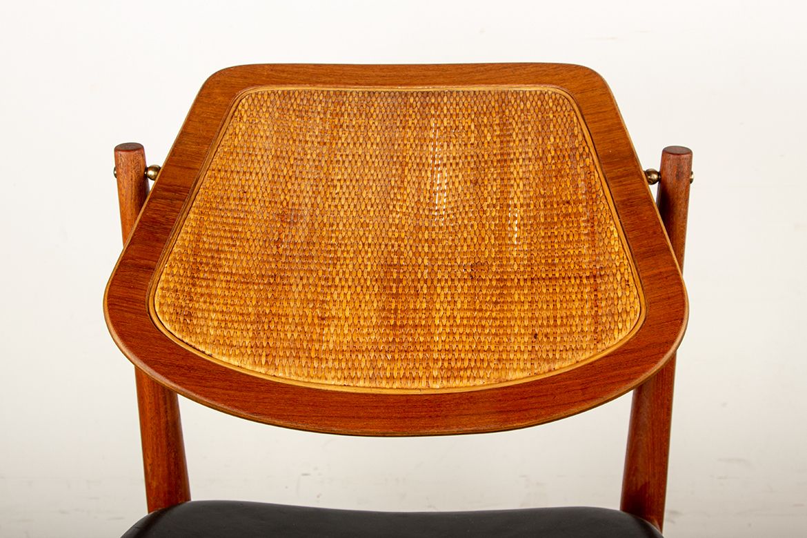Ensemble de 6 chaises danoises en teck, cannage et cuir, modèle FD 187, par Arne Vodder pour France & Son, 1956. photo vinterior