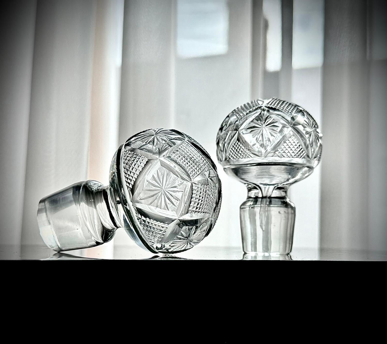 Pair Of Victorian Cut Glass Decanters With Diamond & Hobnail Cutting, England C.1880–1900 photo Home Decor