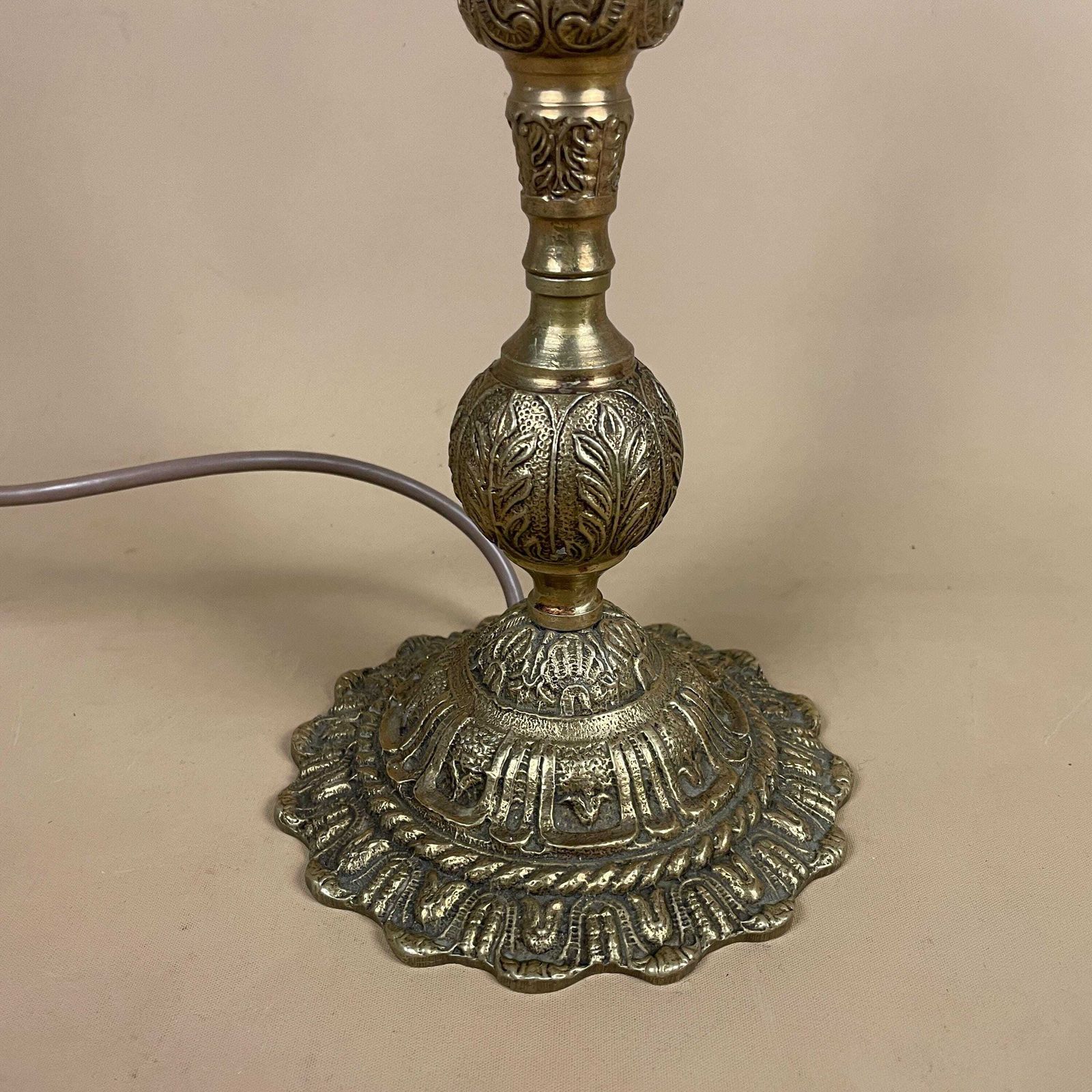 Antique Metal Gold Brass Lamp Light Bedside Side Table Desk Column Ornate Detail Round Scalloped Base Vintage Pattern Patterned Detail photo furniture