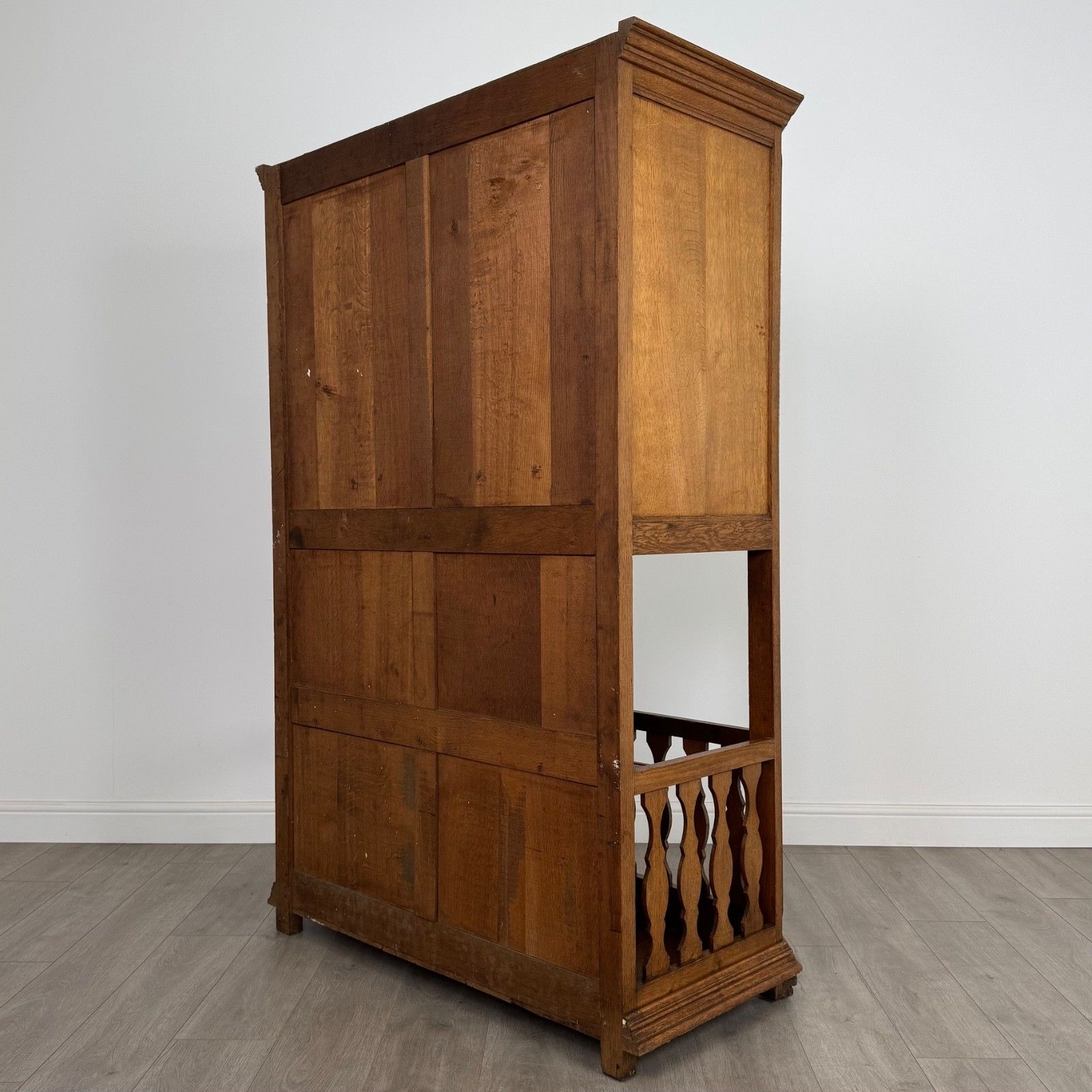 Antique 20th Century Fine Quality French Cupboard In Oak photo buy