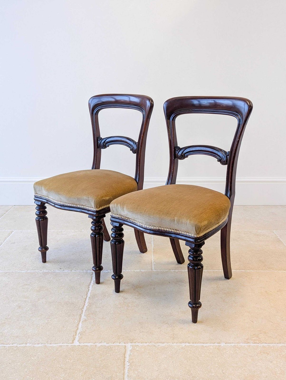 photo buy Set Of Four Antique Victorian Mahogany Dining Chairs C.1880