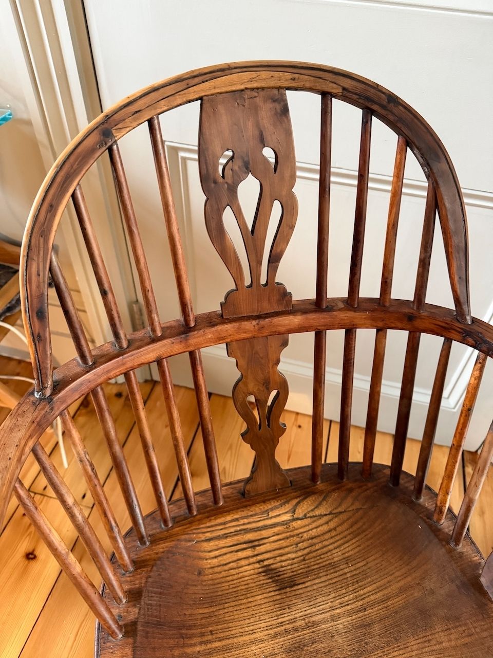Early 19th Century Yew & Elm Windsor Chair photo for sale