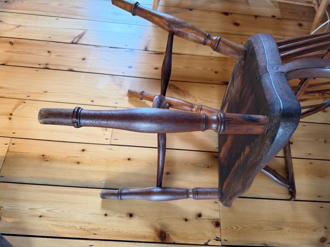 Early 19th Century Yew & Elm Windsor Chair photo vinterior