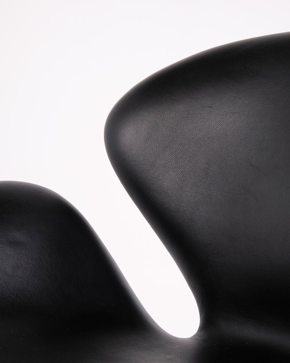 Swan Chair – Arne Jacobsen – Black Elegance Leather – Fritz Hansen – 2002 photo buy