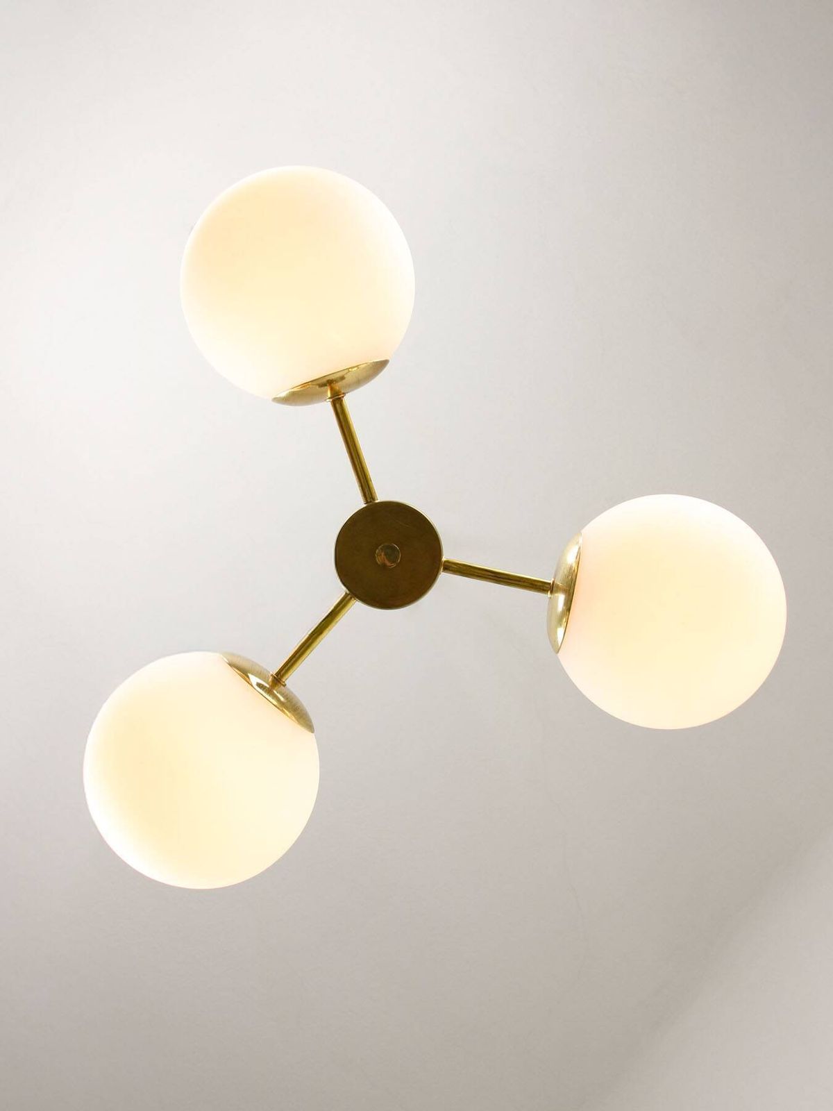 photo furniture Mid Century Modern Italian Chandelier In Brass And Opaline Glass, 1960s