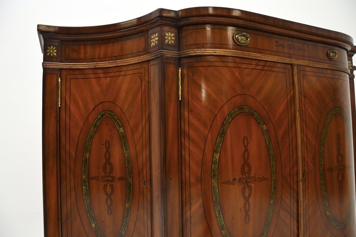 photo furniture Antique Sheraton Style Painted Satinwood Sideboard