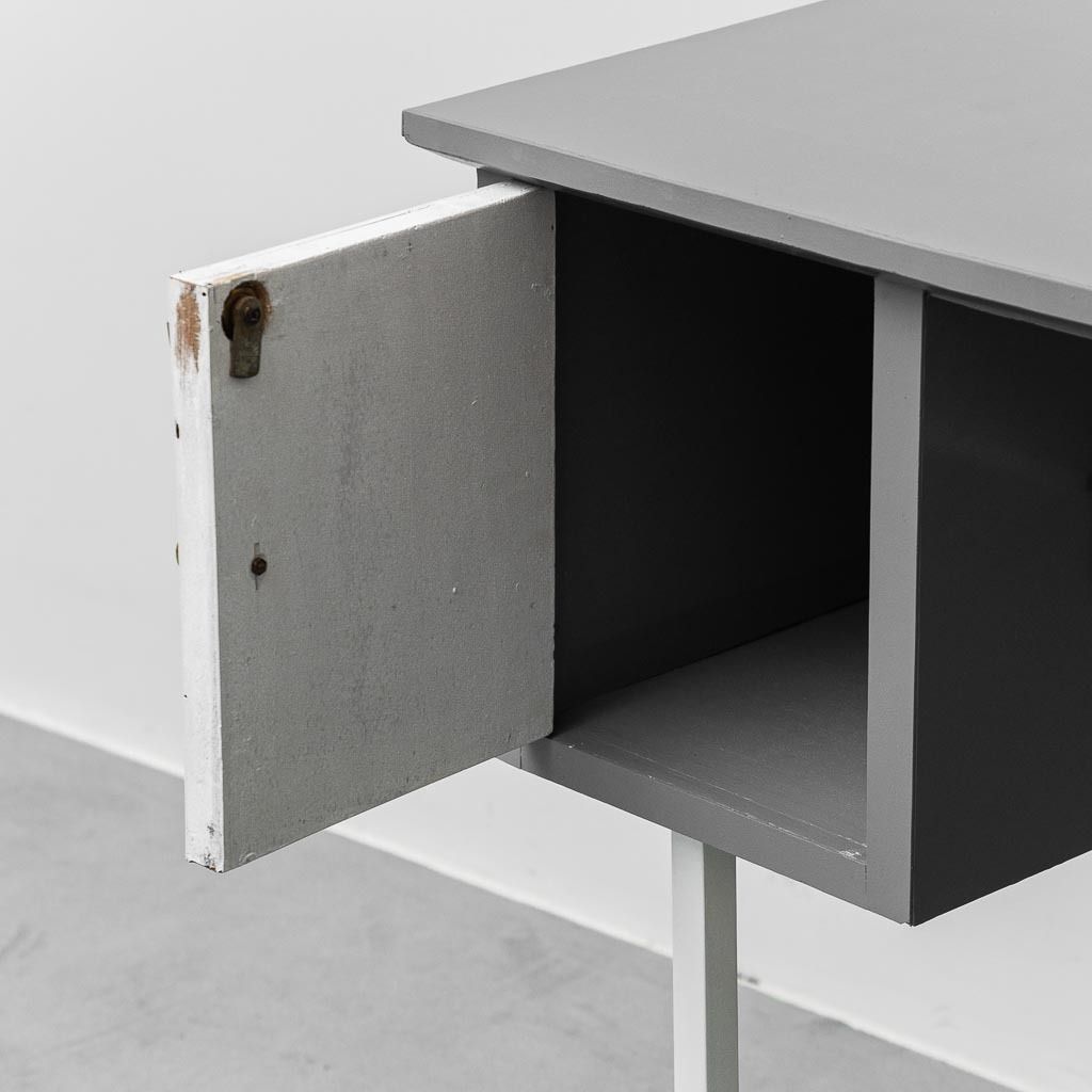photo furniture Vintage Desk With Drawers And Metal Legs, 1970s Modern Antiques
