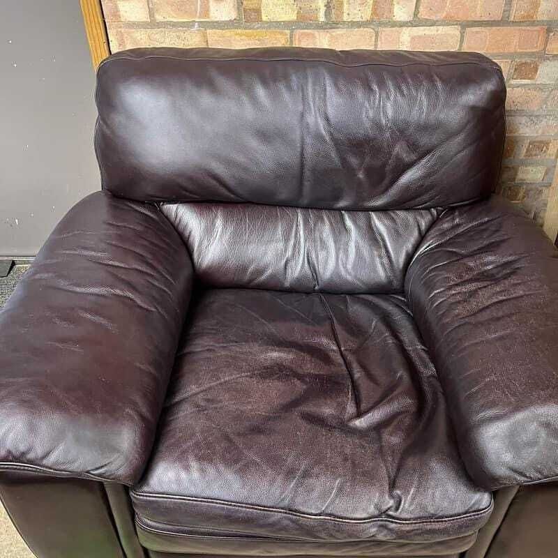 Pair Matching Large Leather Armchairs Dark Chocolate Colour Wide Arms Preloved photo vinterior