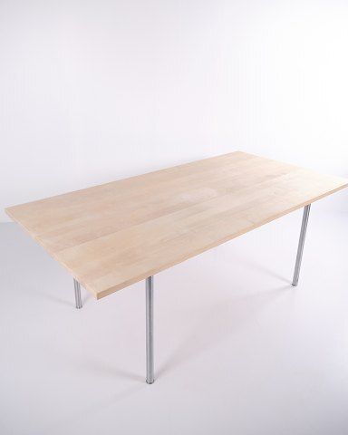 photo for sale Ch 318 Dining Table – Hans. J. Wegner   Solid Beech – Extension Leaves – Tranekær Furniture   2002