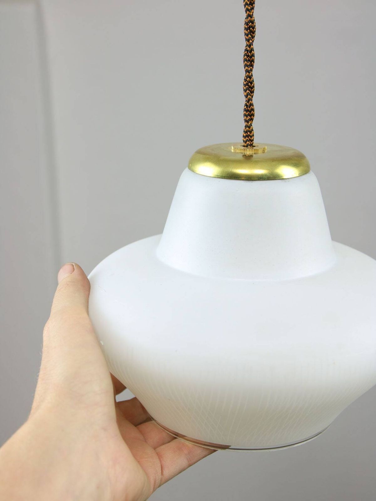 photo vinterior Small Italian Mid Century Pendant Lamp In Brass And Opaline Glass